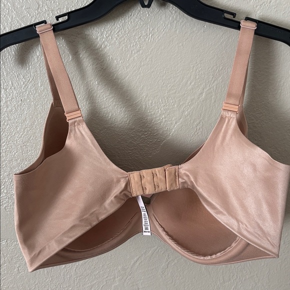 Victoria's Secret Women’s Lined Semi Demi Bra 38DD Nude Underwire - Picture 3 of 8